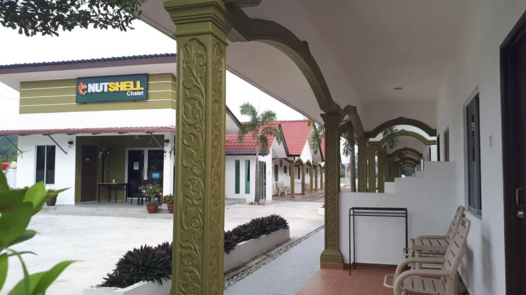 The Nutshell Chalet Langkawi Пантай Ченанг Екстериор снимка