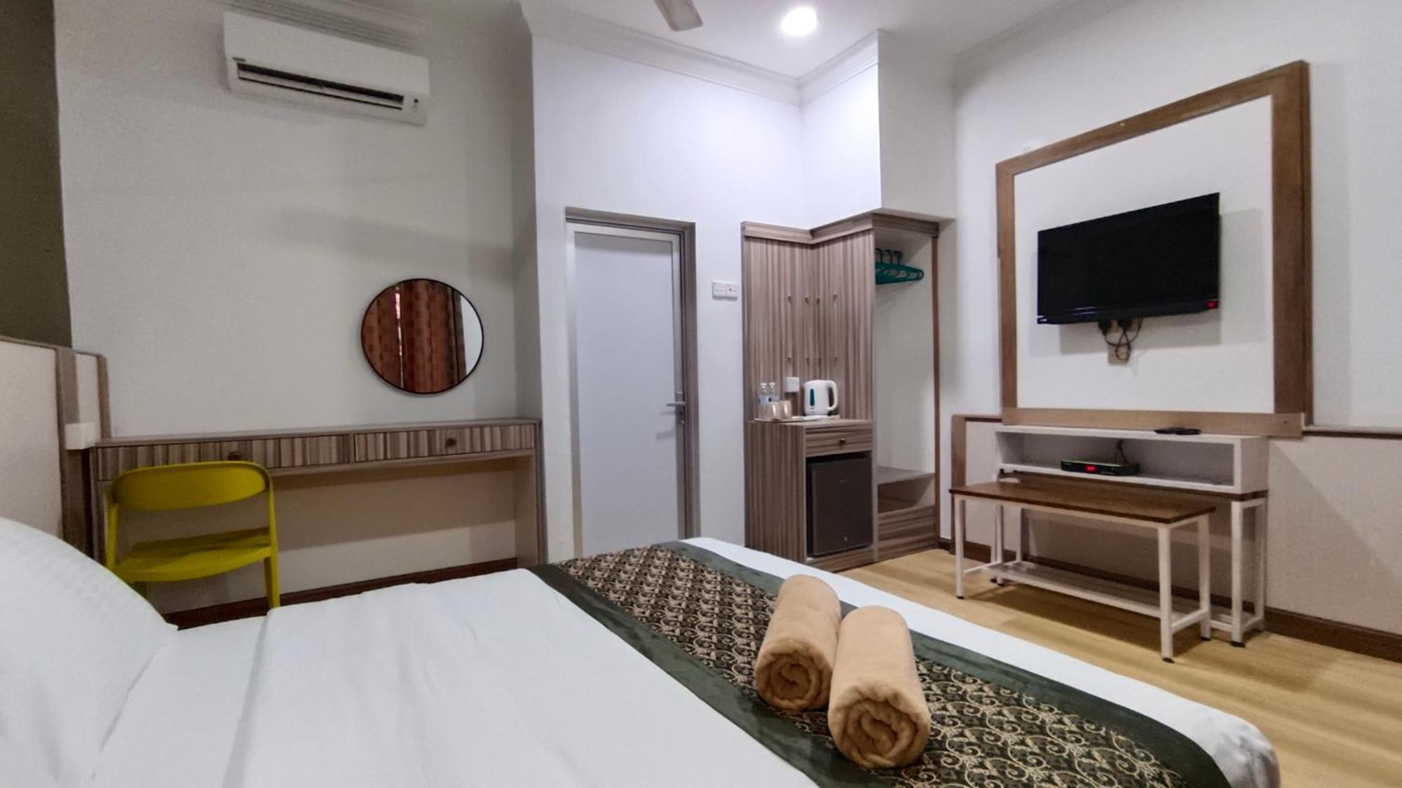 The Nutshell Chalet Langkawi Пантай Ченанг Екстериор снимка