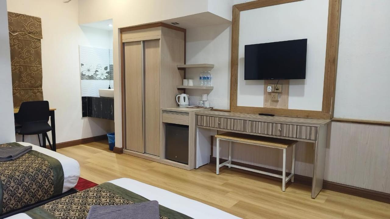 The Nutshell Chalet Langkawi Пантай Ченанг Екстериор снимка